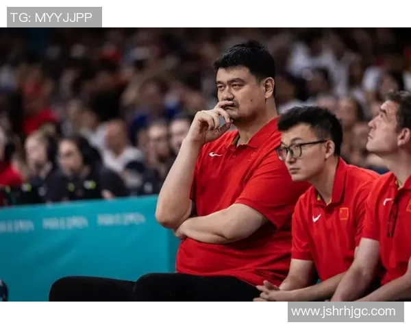 姚明传导球的魅力与智慧如何影响篮球战术与团队合作