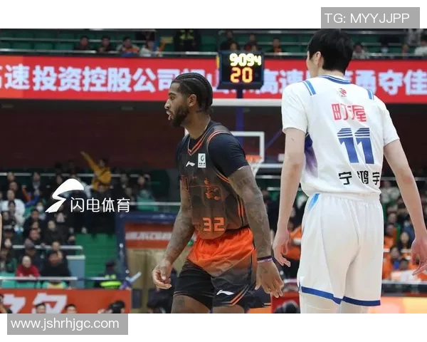 2018年山东高速男篮与辽宁队激战回顾精彩瞬间与赛场亮点分析 2018年山东高速男篮与辽宁队激战回顾精彩瞬间与赛场亮点分析